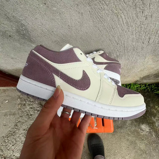 Air Jordan 1 Low "Swan" Shoes Sneakers – nk0005539