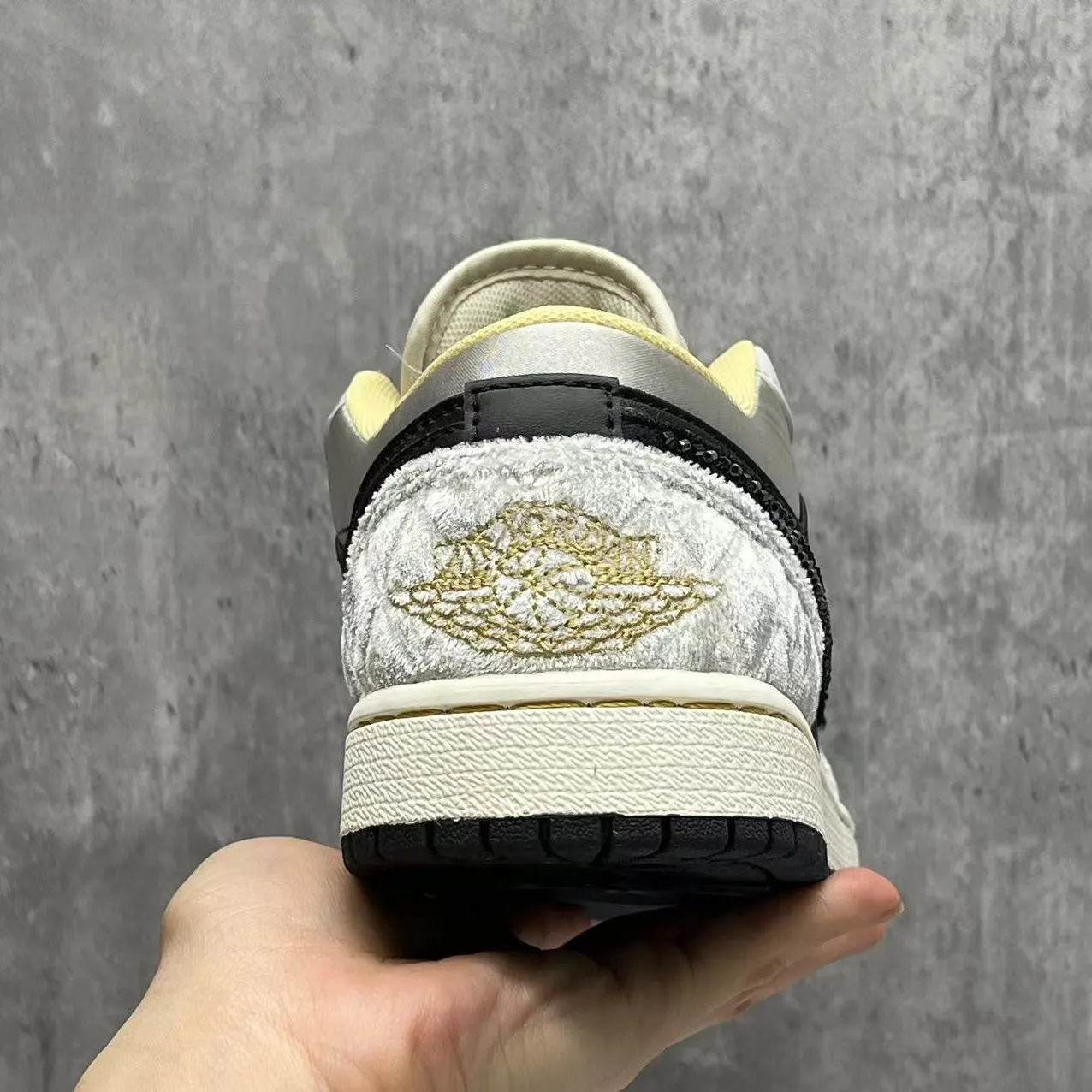 AJ 1 Low Beaded Swoosh Shoes Sneakers - nk0002543 - Image 9