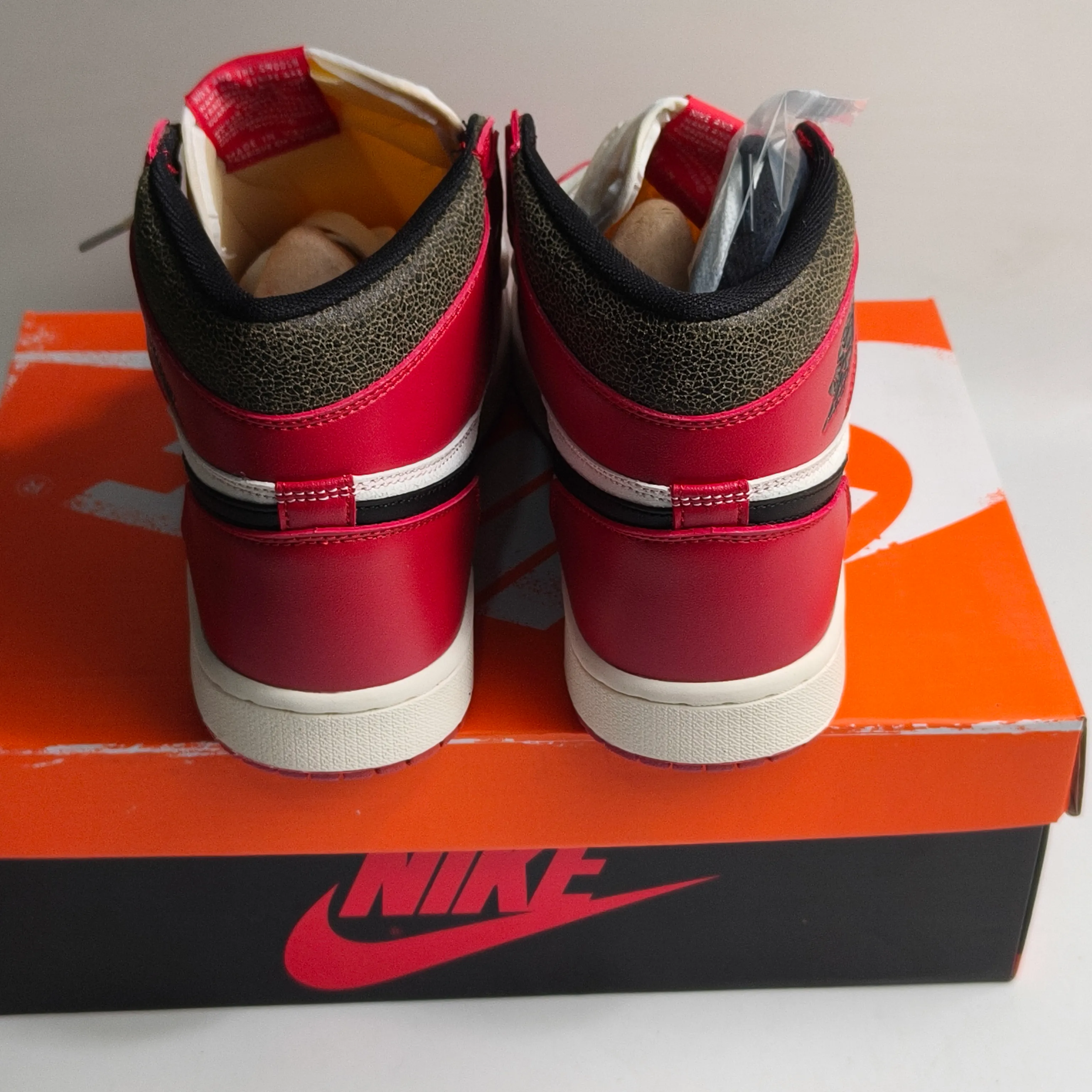 AJ 1 High OG Chicago Reimagined Shoes Sneakers - nk0002132 - Image 10