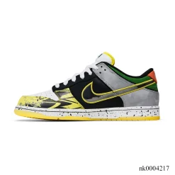 Alternative view of Dunk Low What The Duck (Away) Shoes Sneakers - nk0004217