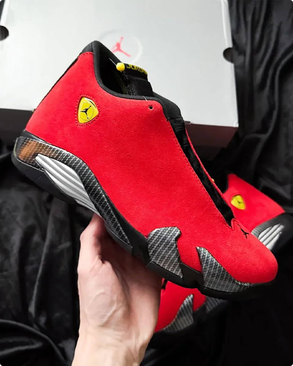 AJ 14 Ferrari 2025