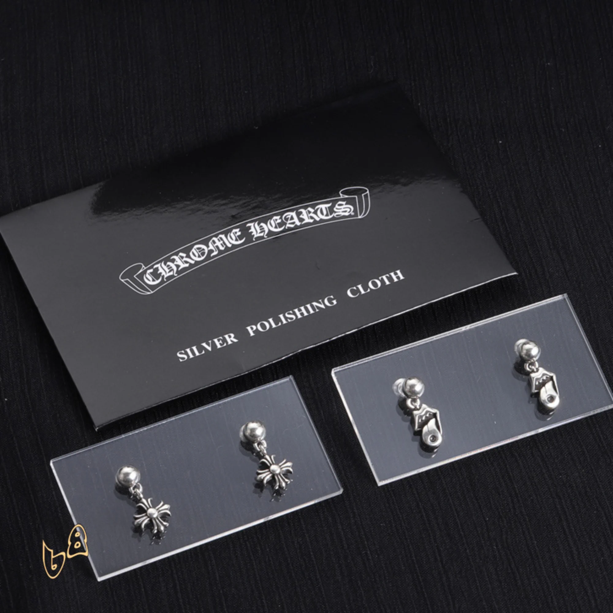 CH Cross Lip Tongue Earrings - CH0151 - Image 2