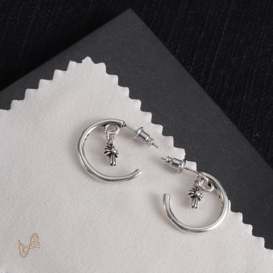 CH Cross Star Hoop Earrings - CH0160 - Image 5