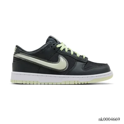 Dunk Low Glow in the Dark Shoes Sneakers - nk0004669