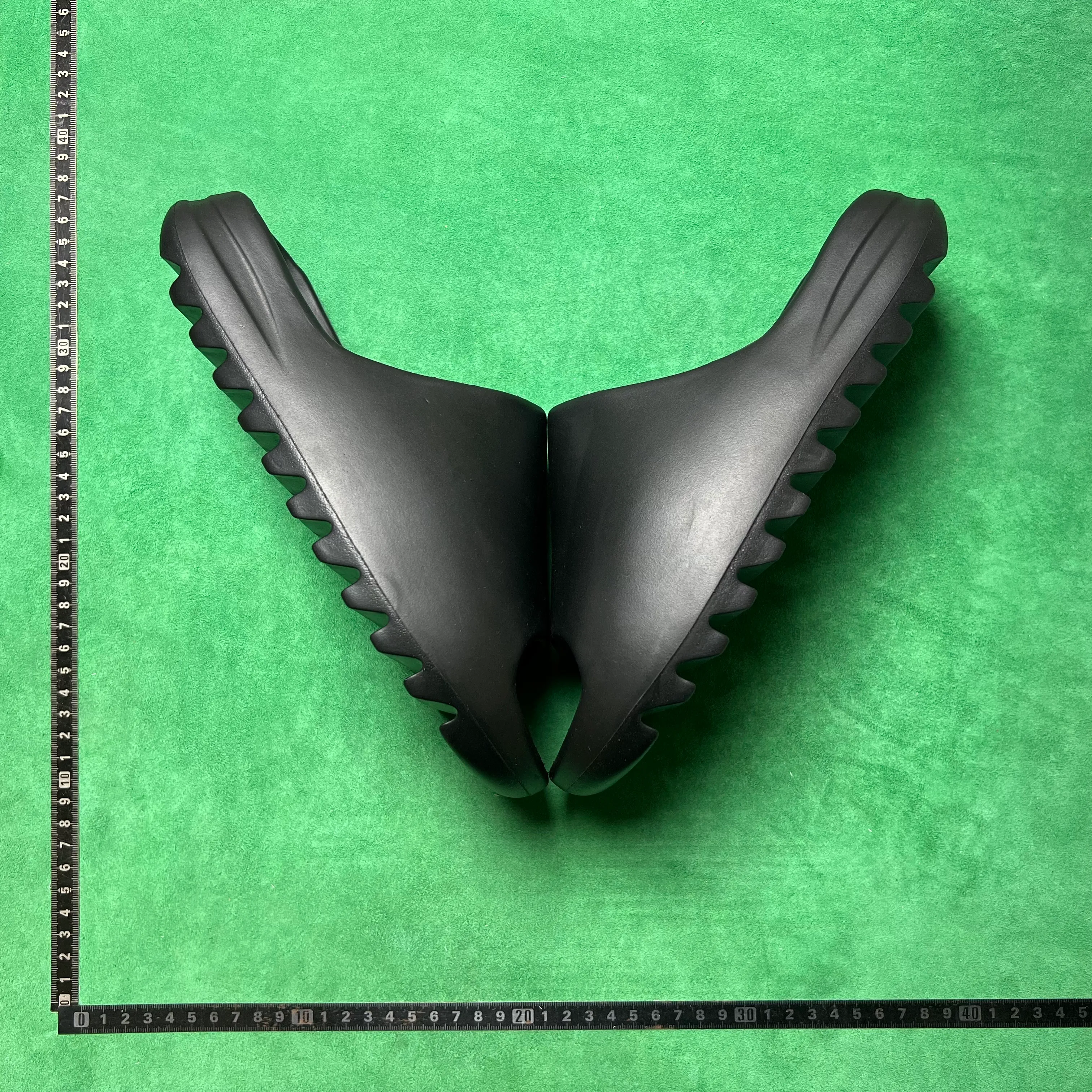 YzY Slides Onyx Shoes Sneakers – ayss0000014 - Image 4