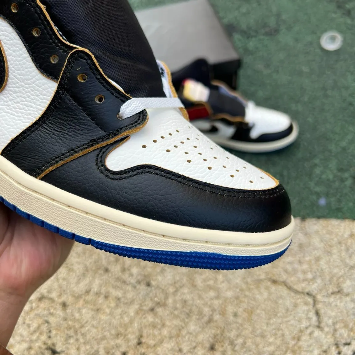 Fragment x Union LA x AJ 1 High OG Varsity Red Shoes Sneakers – nk0004749 - Image 12