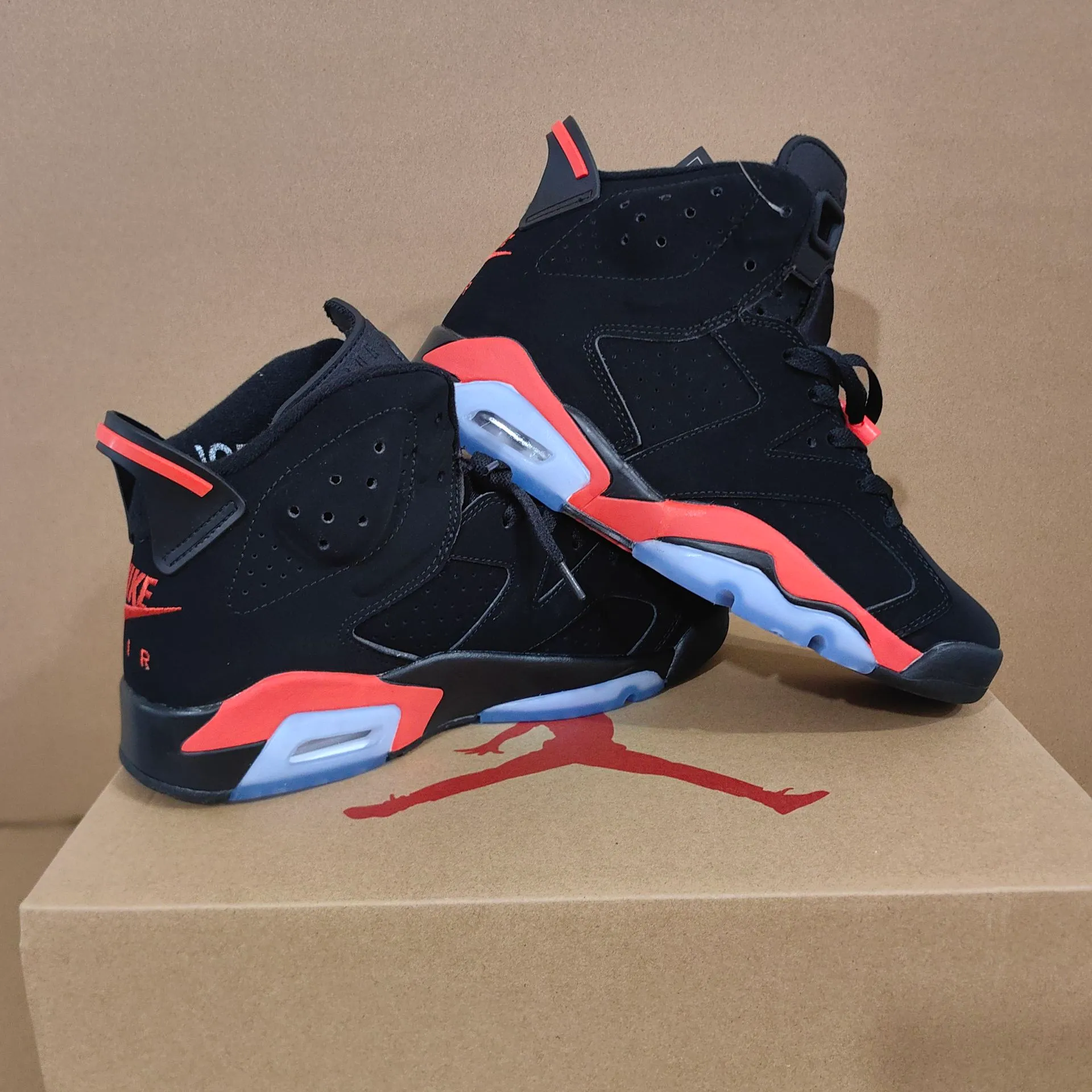 AJ 6 Reverse Infrared/ Salesman (2026) Shoes Sneakers - nk0004458 - Image 10