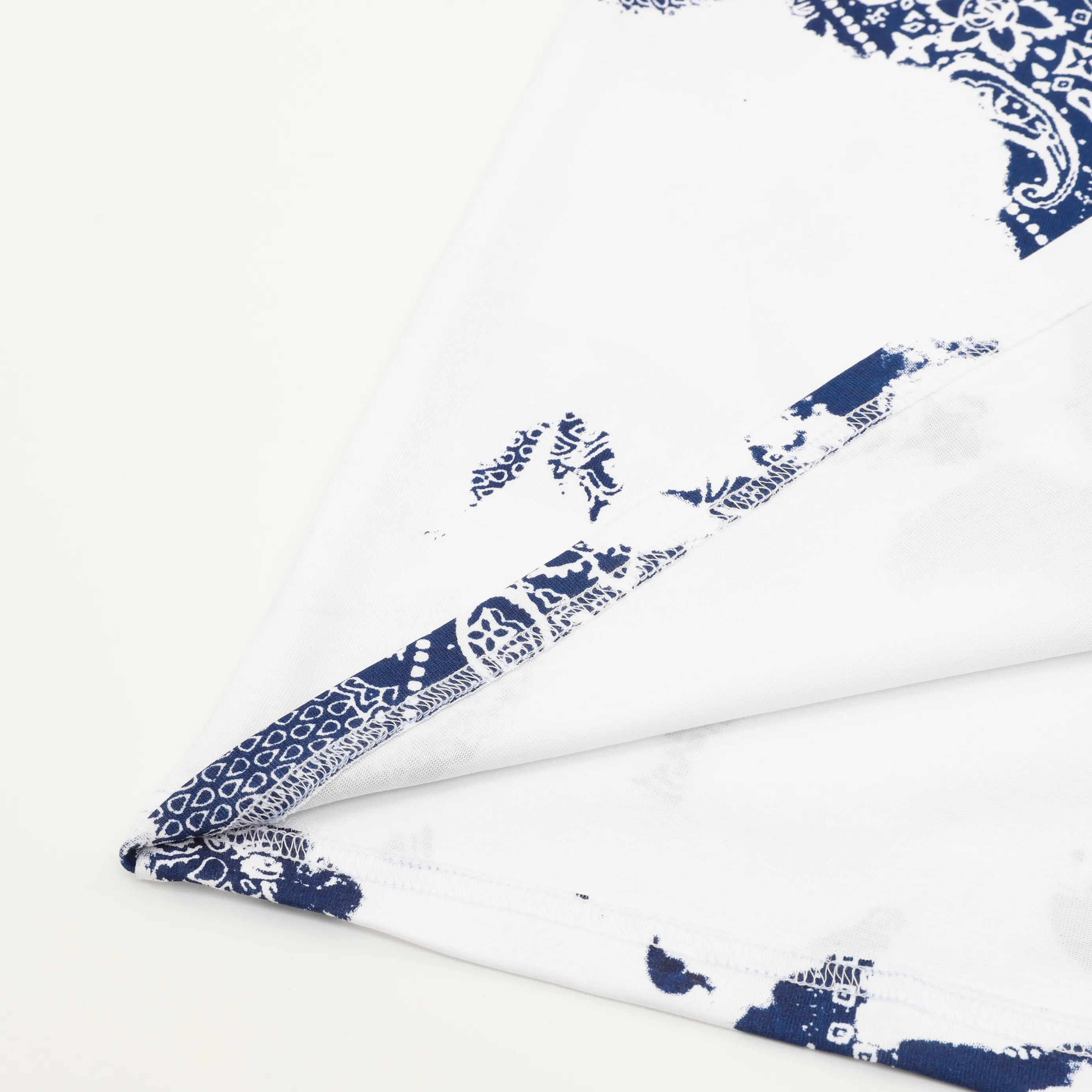 LV Graphic Cotton T-Shirt - LV0014 - Image 7