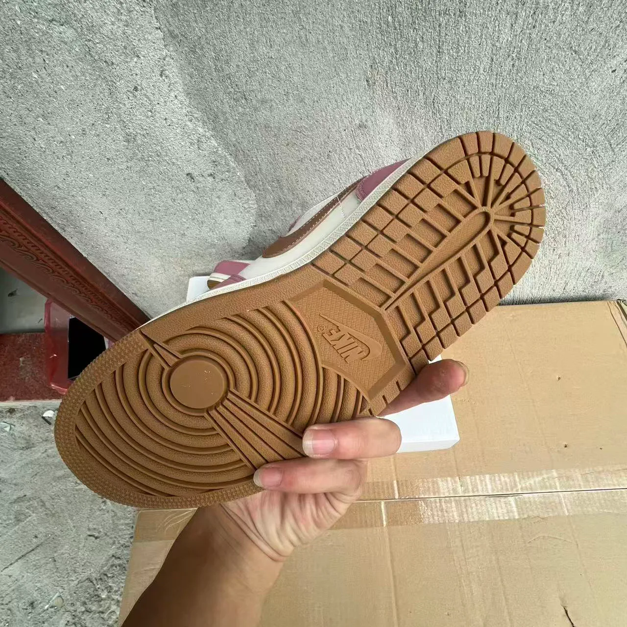 AJ 1 Low Desert Berry Shoes Sneakers - nk0002800 - Image 6